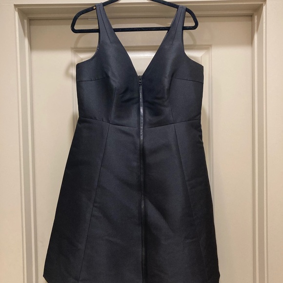 Kate Spade Black zipper front dress NEW WITH TAGS - Picture 3 of 6